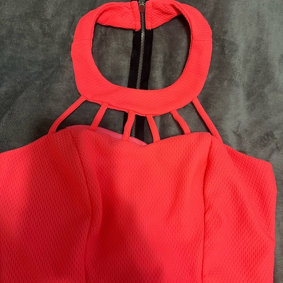 #27 Electric Pink dress - Picture 7 of 10